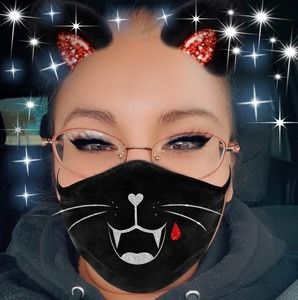 Meet your Posher, Ana